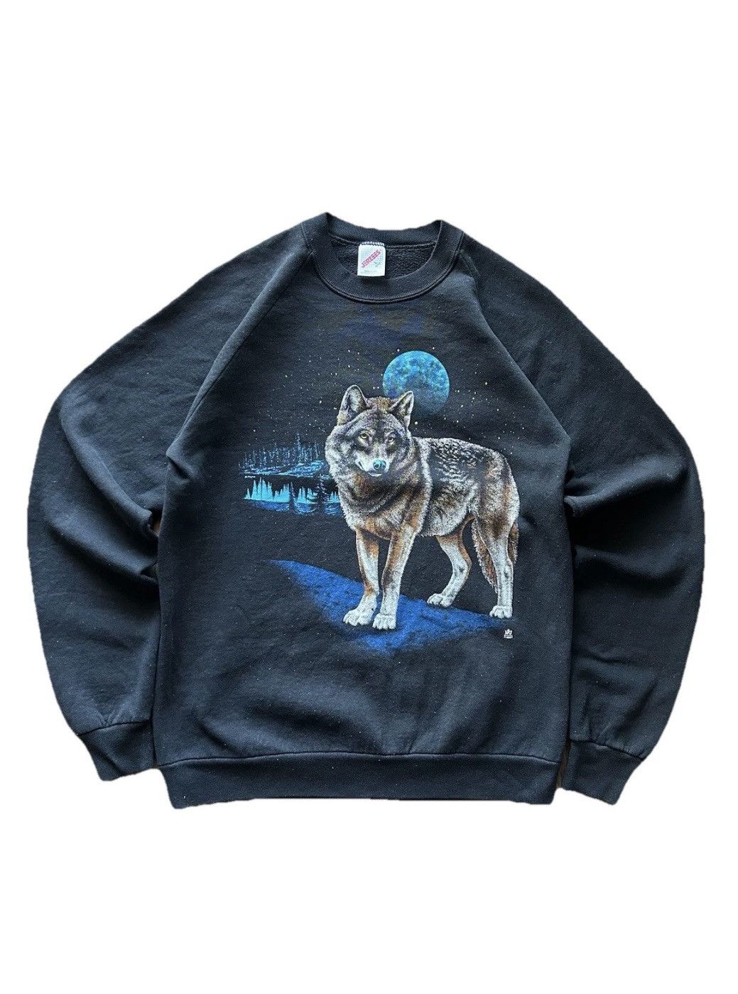Vintage 87 Wolf Graphic Crewneck Szl Shirt Hoodie Sweatshirt | PrintMintTees.com