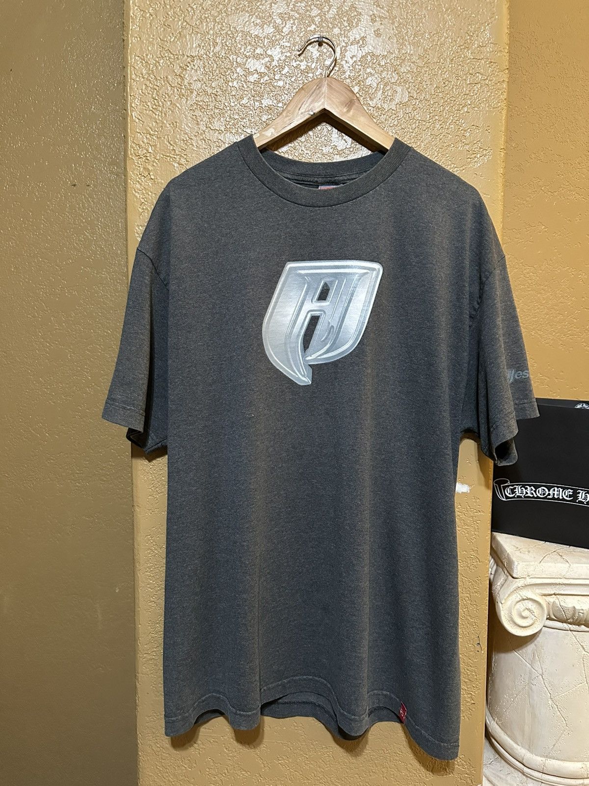 Vintage 90s Aesthetics Skate Tee Shirt Xl Hoodie Sweatshirt | PrintMintTees.com