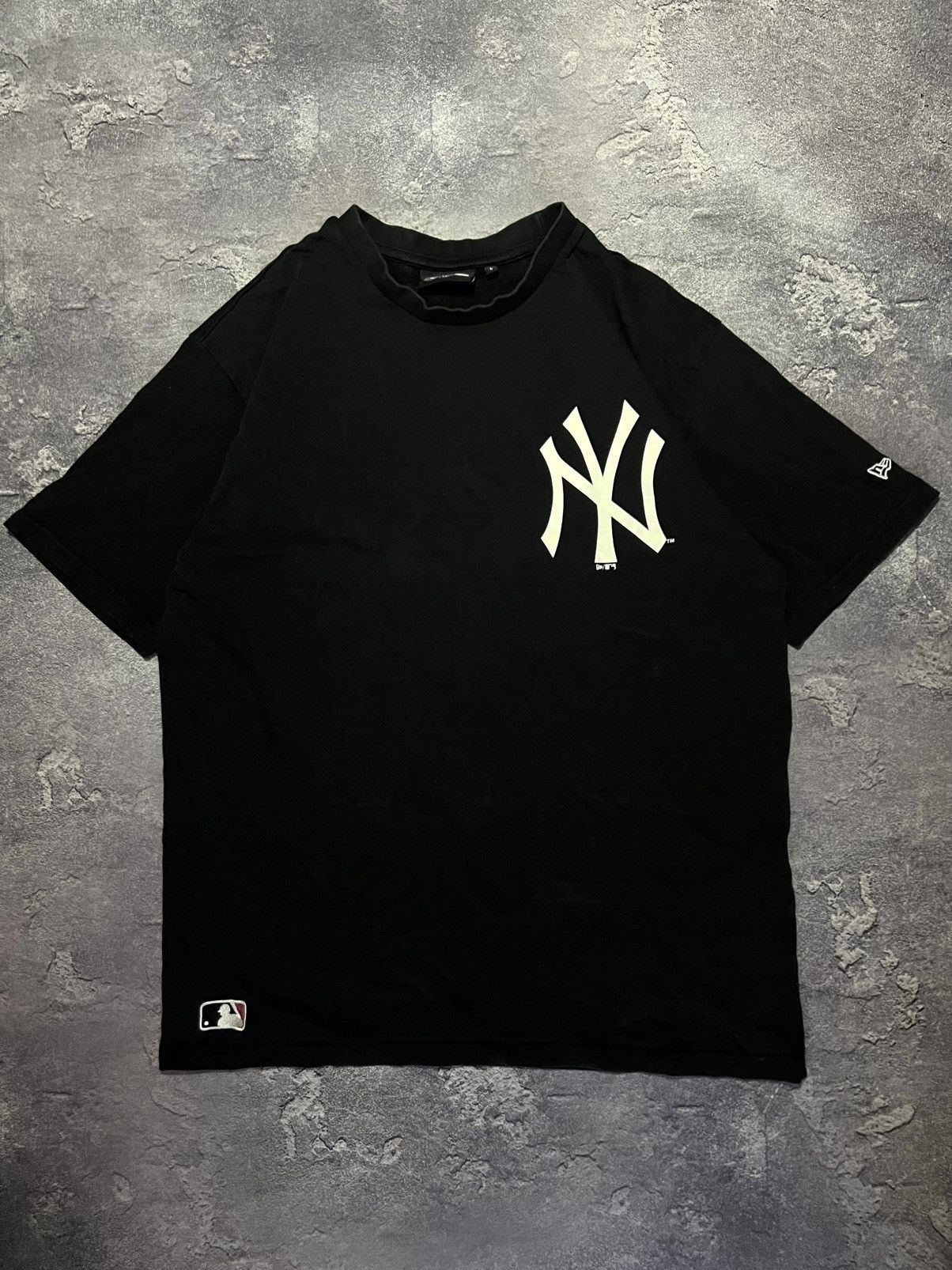 New Era Boxy Tee New York Yankees Vintage New Era T Shirt Y2k Rap Hoodie Sweatshirt | PrintMintTees.com