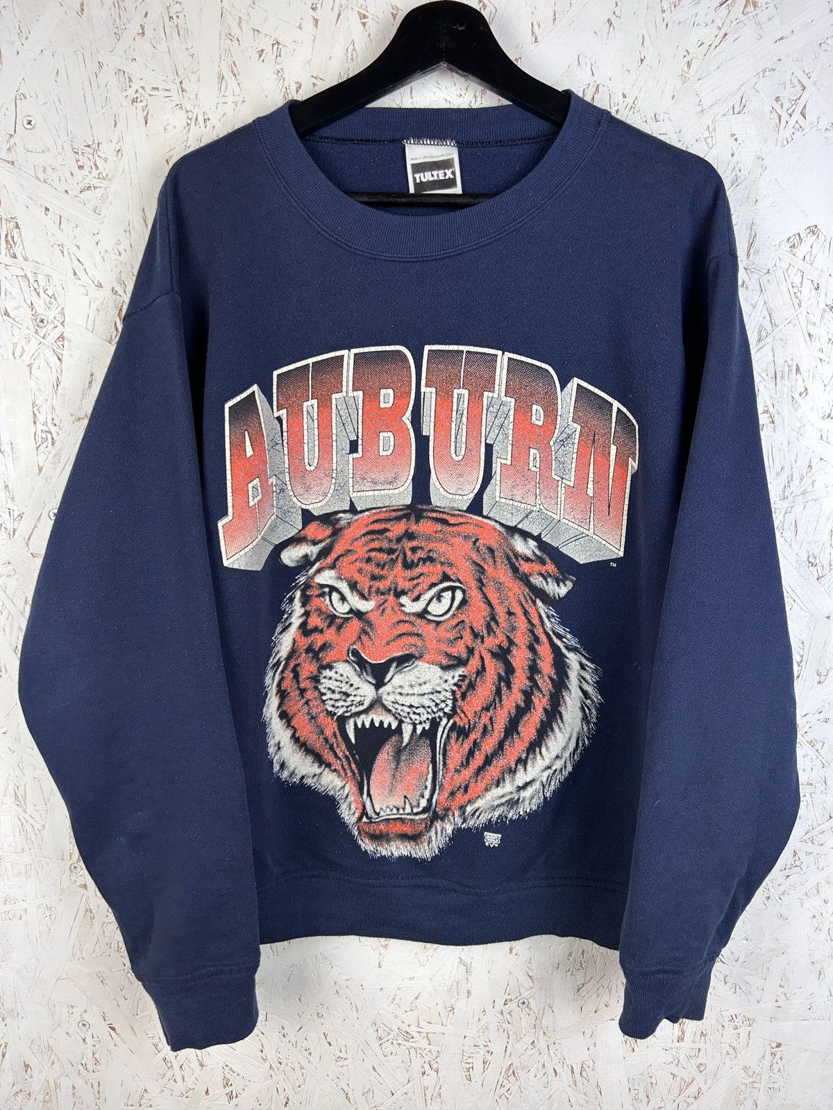 90s Vintage Auburn College University Graphic Sweatshirt Shirt Hoodie | PrintMintTees.com