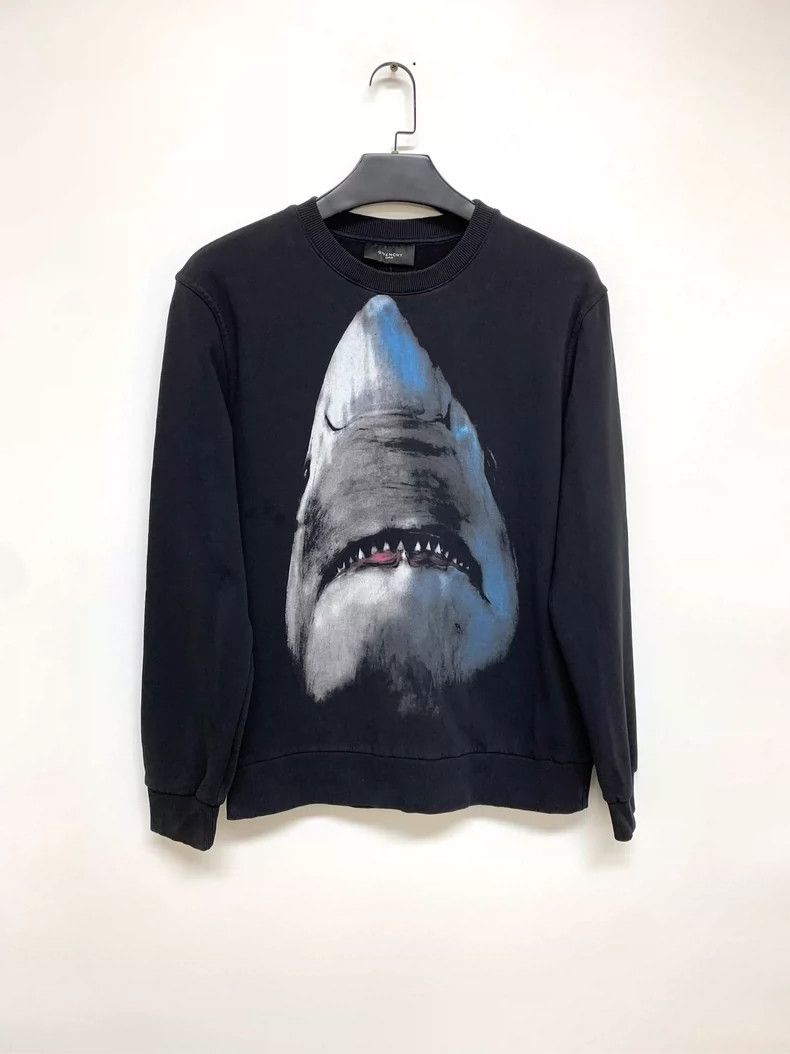 Givenchy Shark Graphic Sweatshirt Size Small Dmc Shirt Hoodie | PrintMintTees.com