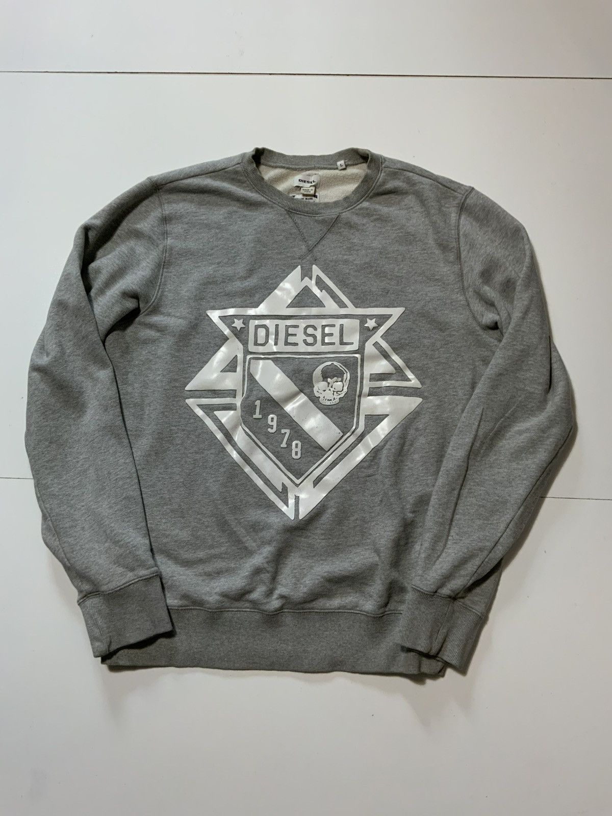 Diesel Gray Skull Crest Shield Graphic Crewneck Sweatshirt Shirt Hoodie | PrintMintTees.com