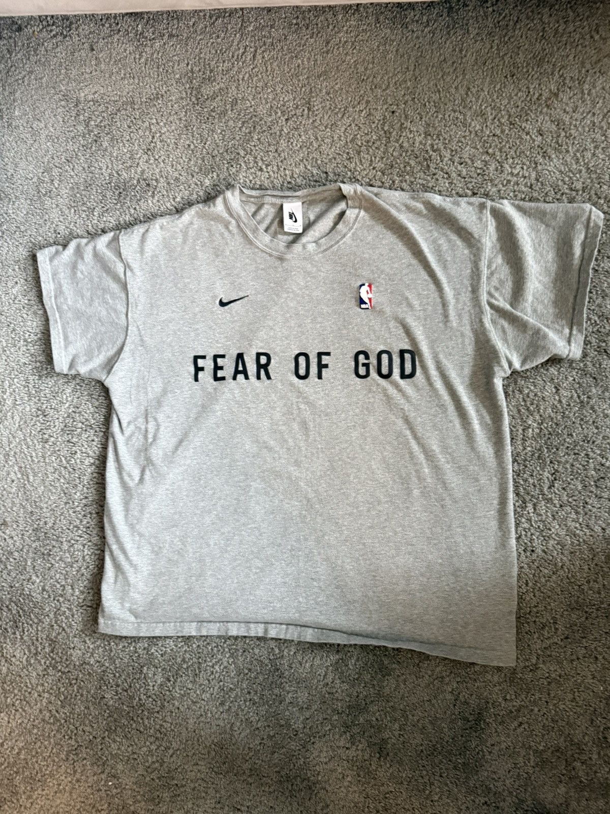 Kith Box Logo Tee Hoodie Sweatshirt | PrintMintTees.com