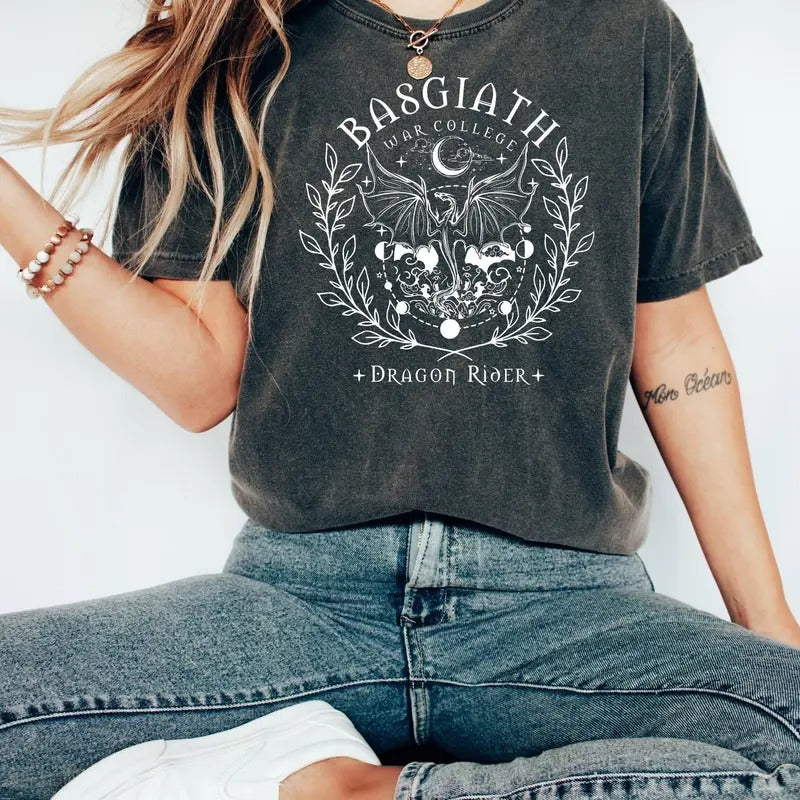 Basgiath War College Tee, Dragon Rider Tee, Fourth Wing Tee, Fly Or Die Tee, Dragon Oversized, Basgiath Woman T-Shirt...