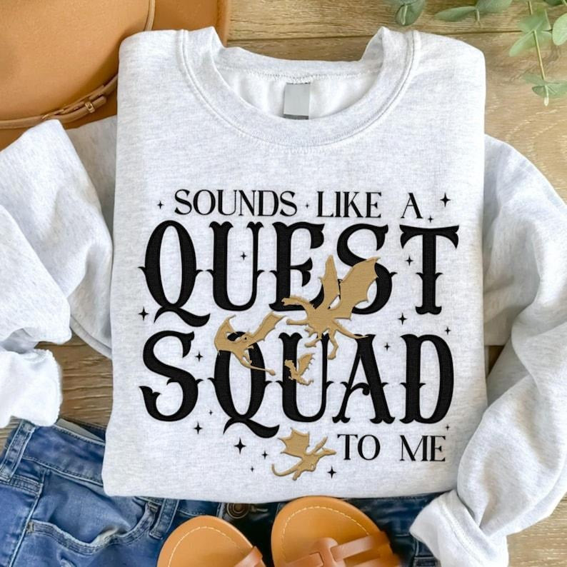 Basgiath War College , Fourth Wing Quest Squad , Ridoc , Dragon Rider , Rebecca Yarros, Violet Sorrengail Sweatshirt...