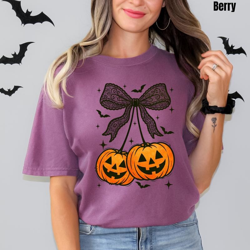 Black Bats & Pumpkins Bow Comfort Colors T-Shirt 'NLB Hoodie, Sweatshirt | PrintMintTees.com