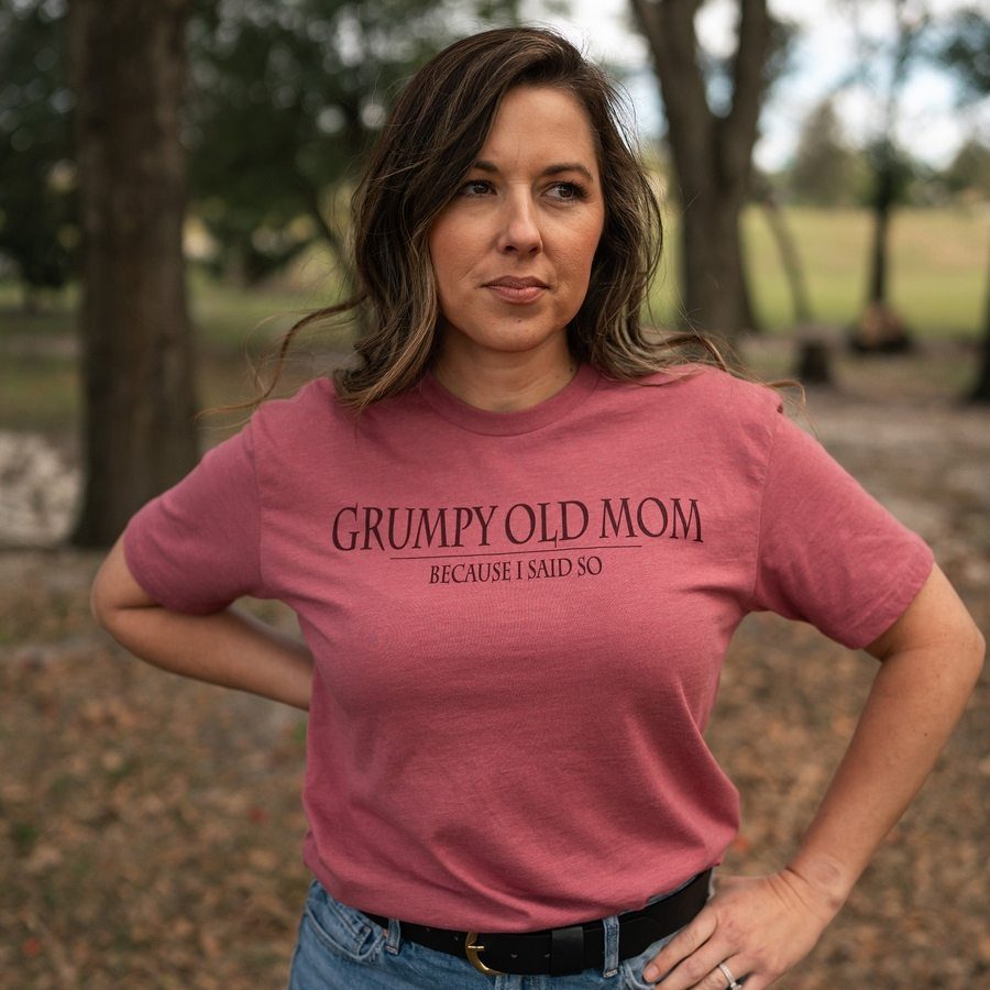 Women's Grumpy Old Mom Boyfriend Fit T-Shirt - Heather Mauve