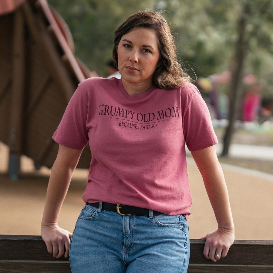 Women's Grumpy Old Mom Boyfriend Fit T-Shirt - Heather Mauve