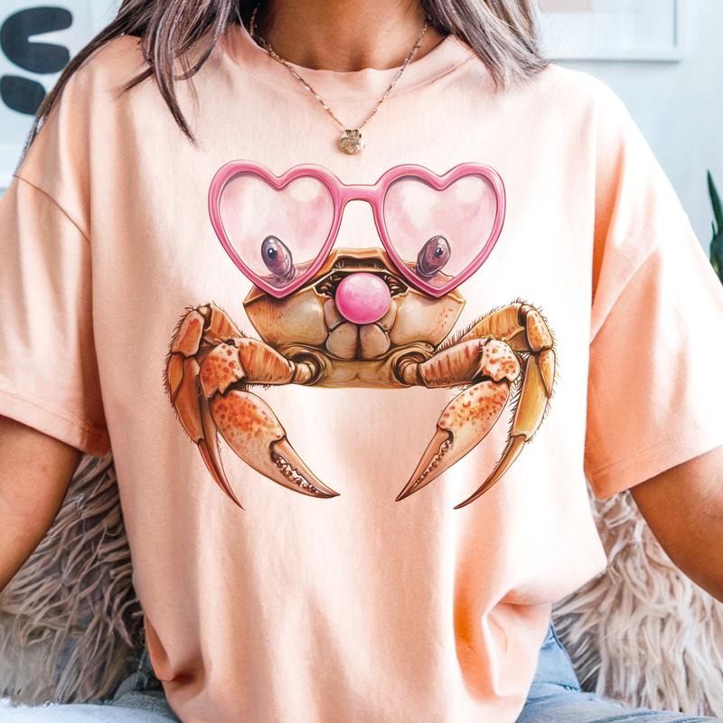 Bubblegum Summer Tees Women's Flamingo Heart Sunglasses Crab Graphic Tshirt for Beach Vacation Casual Wear Crewneck Short...