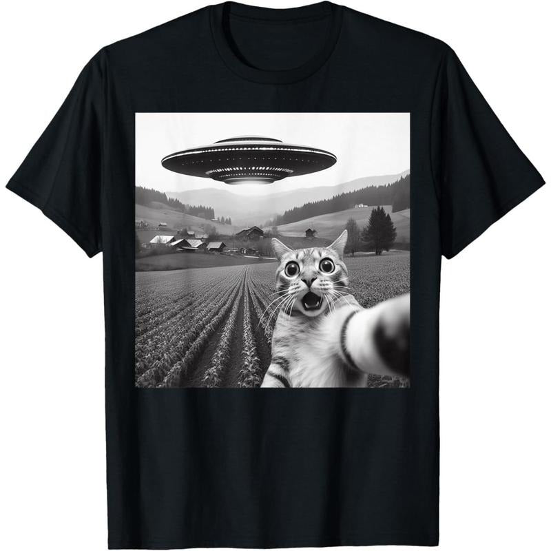 Cat Selfie With Alien UFO Funny Cat Gifts For Men Women Kid T-Shirt made in usa Hoodie Sweatshirt | PrintMintTees.com