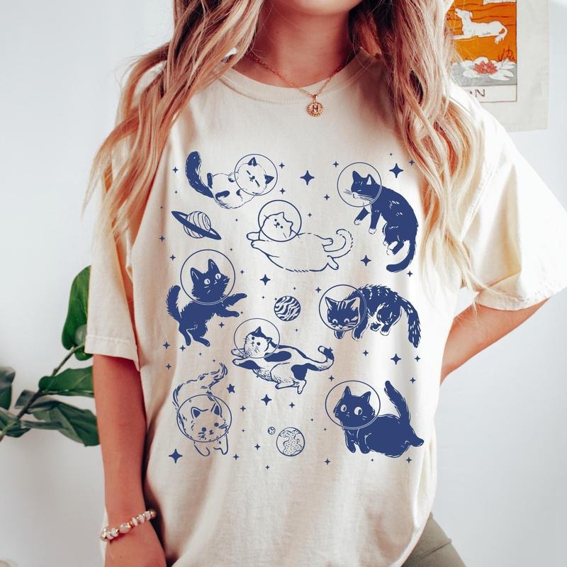 Cats in Space Shirt, Funny Cat Tshirt, Aesthetic Graphic Retro Vintage T Shirt, Cat Lover Gift, Cat Tee Hoodie Sweatshirt