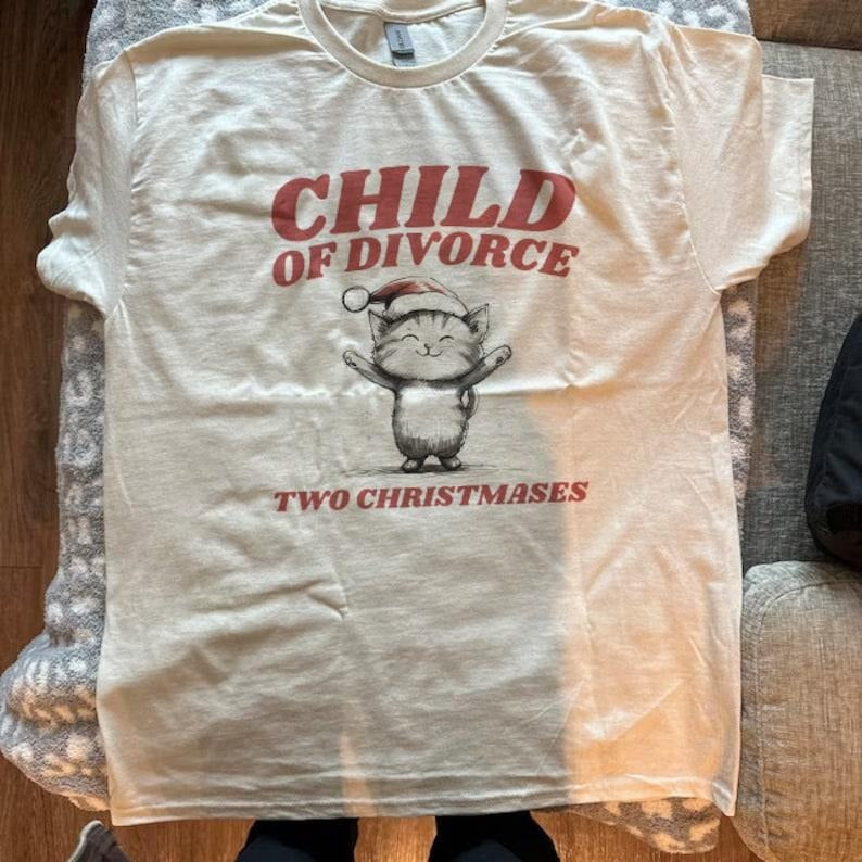 Child of Divorce Xmas Cat Tee, Two Christmases Aesthetic Meme Merry Christmas T-Shirt, Retro Vintage Unhinged Top,...