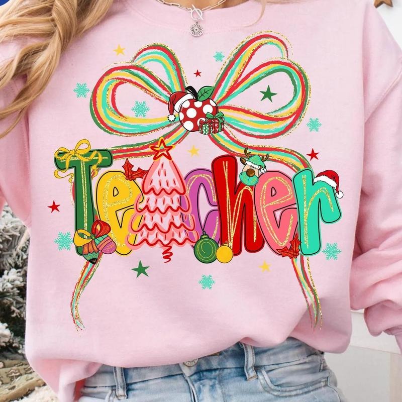 Christmas Teacher Shirt, Retro Teacher Christmas Sweatshirt, Cute Teacher Holiday T-Shirt, Xmas Books Graphic Tee,...