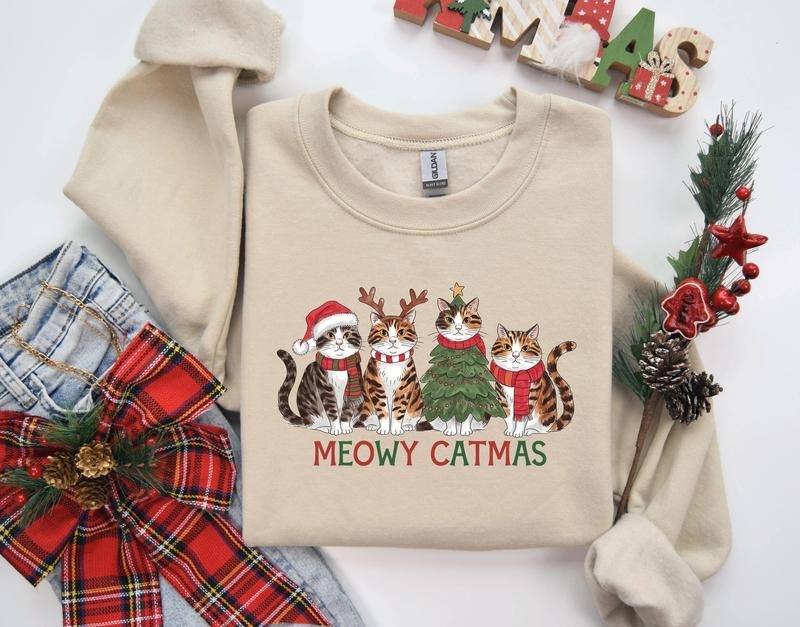 [Christmas Unisex Shirt] Cat Christmas Sweatshirt, Cat Lover Christmas Shirt, Meowy Christmas Shirt, Christmas Cat Mom...