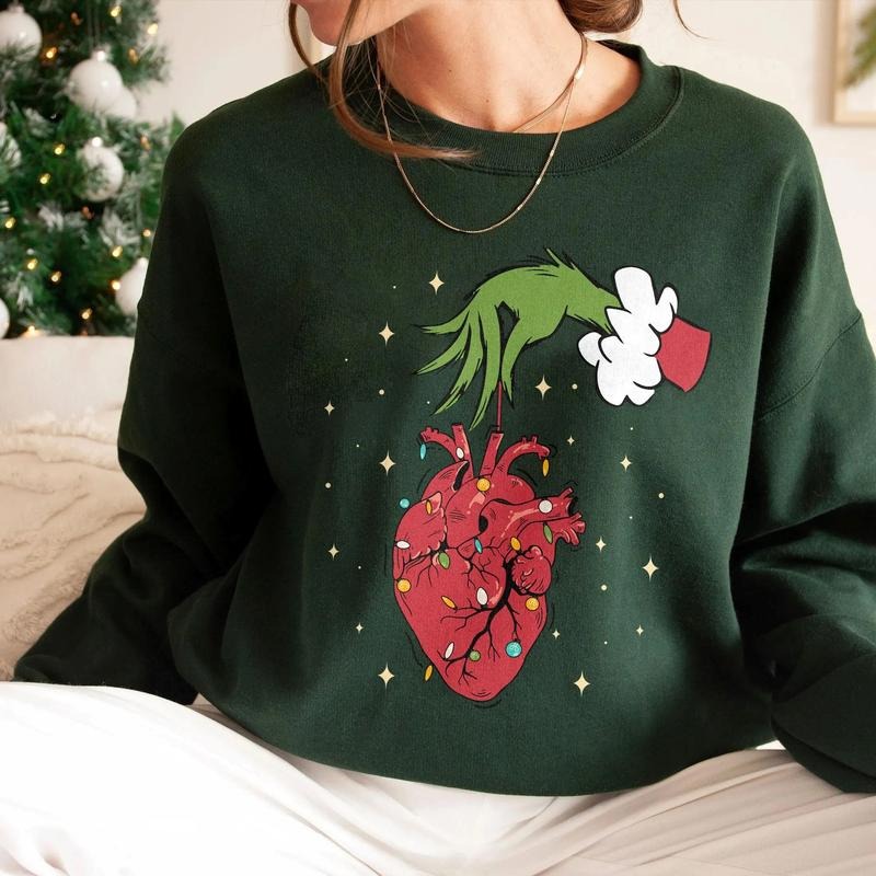 [Christmas Unisex Shirt] Christmas Cardiac Nurse Sweatshirt, Heart Anatomy Christmas Crewneck,Tachy Christmas ICU Nurse...