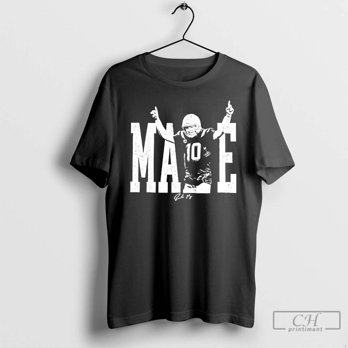 Classic Drake Maye Football Signatures T-Shirts, Hoodie, Sweatshirt | PrintMintTees.com