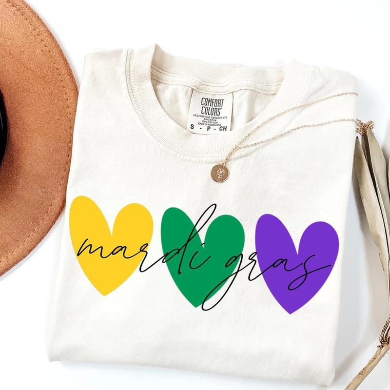 Comfort Colors Mardi Gras Heart Shirt, Mardi Gras Beads Louisiana Festival Shirt, Mardi Gras for Women Hoodie Sweatshirt