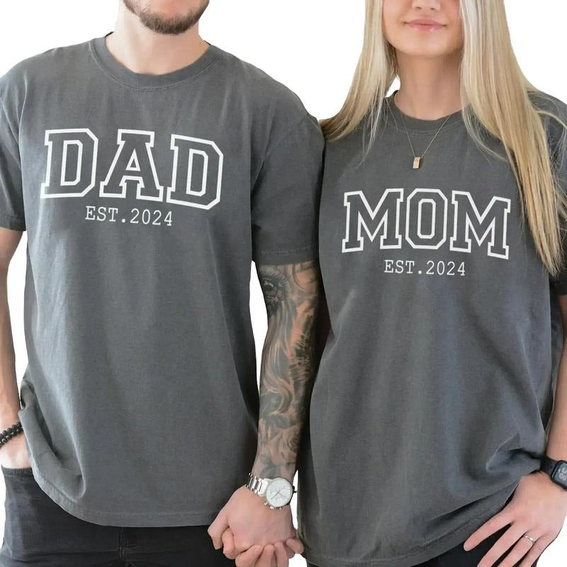 Comfort Colors Mom Dad Pregnancy Announcement New Dad Shirt New Mom Matching T-Shirts, Hoodie, Sweatshirt