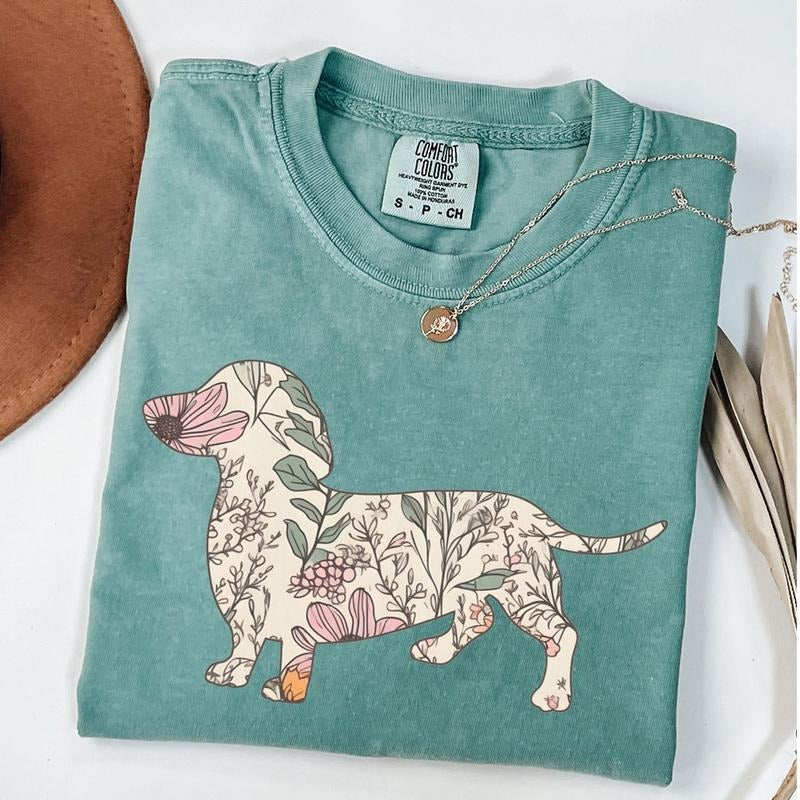 Comfort Colors Retro Dachshund Shirt, Wildflower Dog Shirt, Doxie Mama T-shirt, Dachshund Mom Gift, Dog Lover Gifts,...