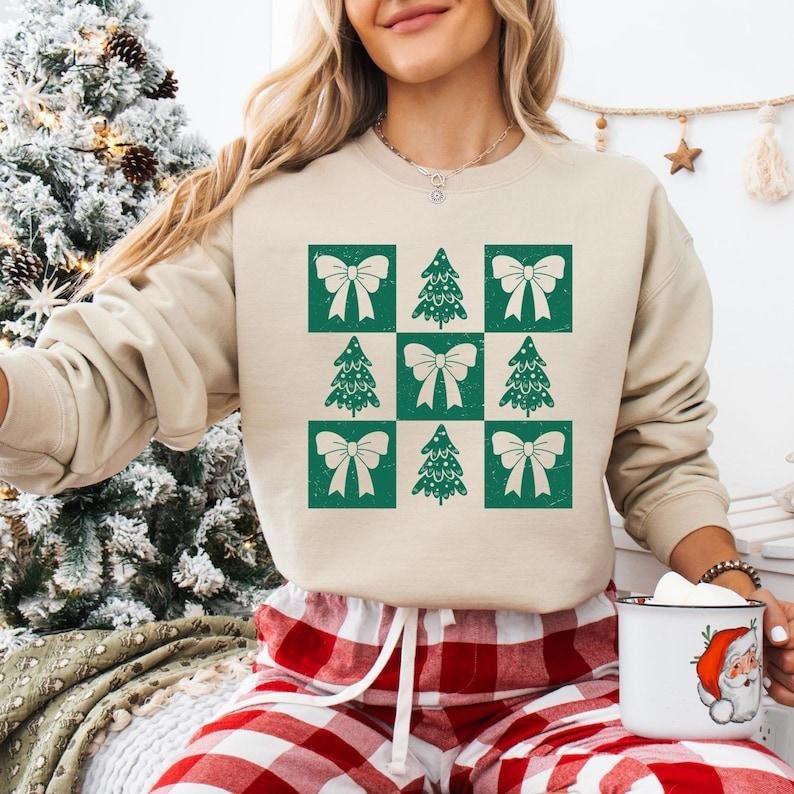 Coquette Bow Christmas Tree Sweatshirt, Vintage Checkered Xmas Tree T-shirt, Merry Christmas Shirt, Christmas Vibes Tee,...