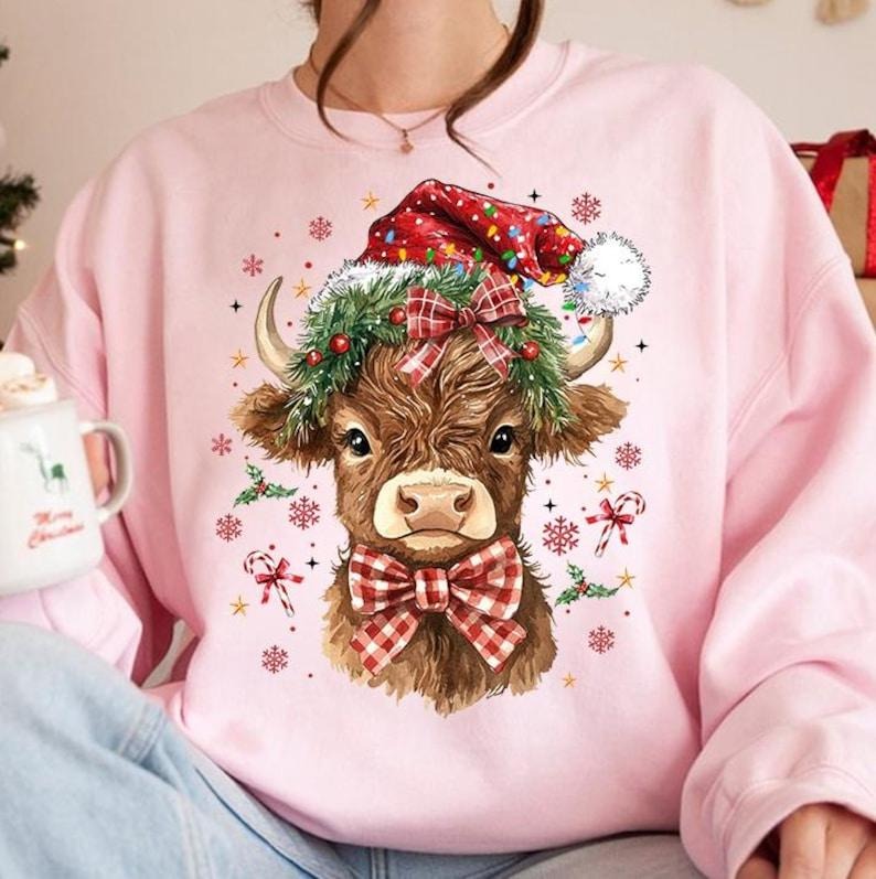Coquette Christmas Highland Cow Sweatshirt Western Christmas , Highland Cow , Merry Xmas , Coquette , Aesthetic Christmas...
