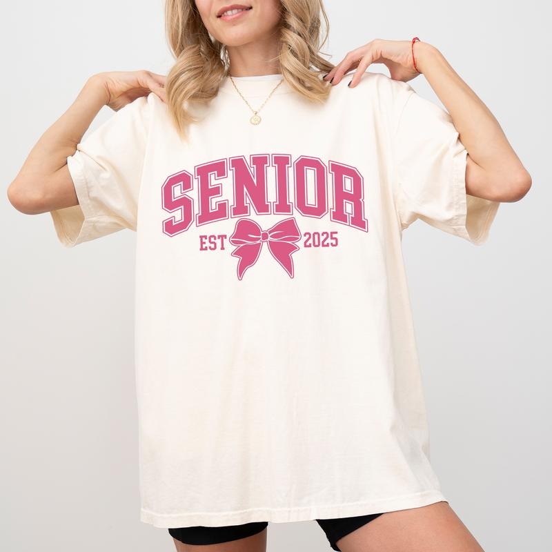 Coquette Senior Bow Comfort Colors Shirt, Retro Funny Tee, Senior 2025 T-shirt, Graduation Class Gift Womenswear Hoodie,...