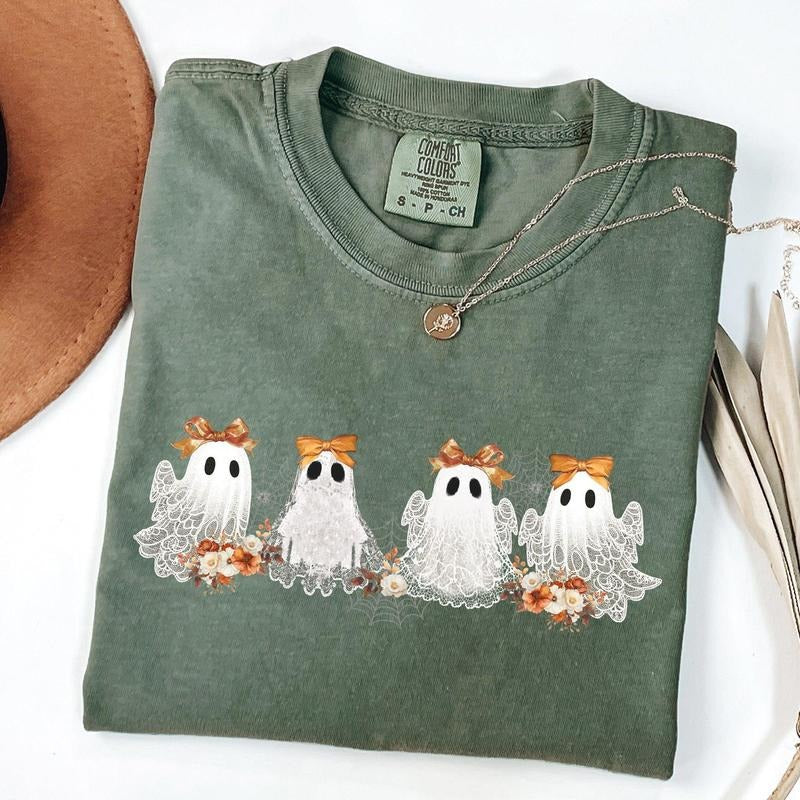 Cute Ghosts, Lace, Halloween, Girly, Coquette, Bow, Ribbon, Spooky Tshirt, Women's Comfort Colors Tee Hoodie, Sweatshirt
