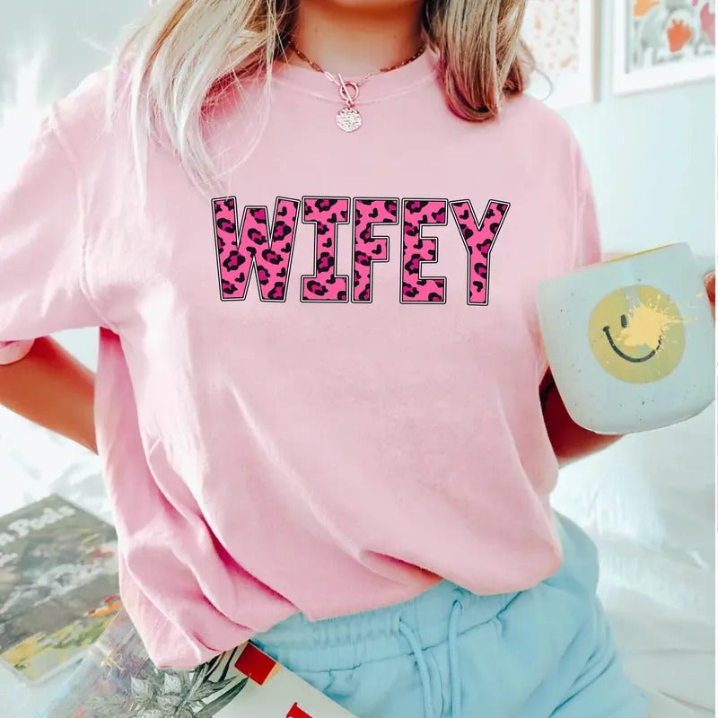 Cute Wifey Leopard Retro Wife Shirt Anniversary Wife Valentine Wife Shirt T-Shirts, Hoodie, Sweatshirt
