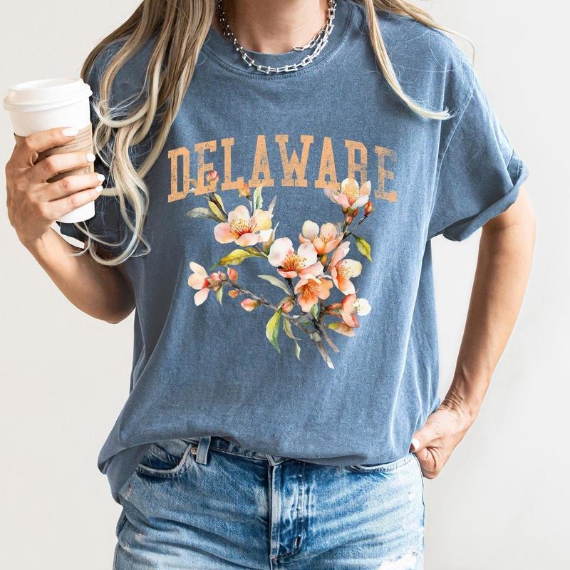 Delaware State Flower Comfort Colors Tshirt, Women's Crew Neck, Crewneck Hoodie Sweatshirt | PrintMintTees.com