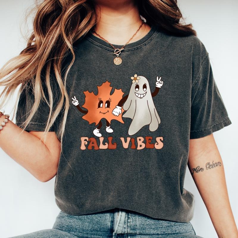FALL VIBES LEAF AND GHOST SHIRT (COMFORT COLORS T-SHIRT, CAUSAL SHIRT UNISEX, FALL CLOTHING, GRAPHIC APPAREL) Cotton...