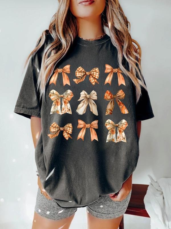 Vintage Halloween Bow Graphic T-Shirt