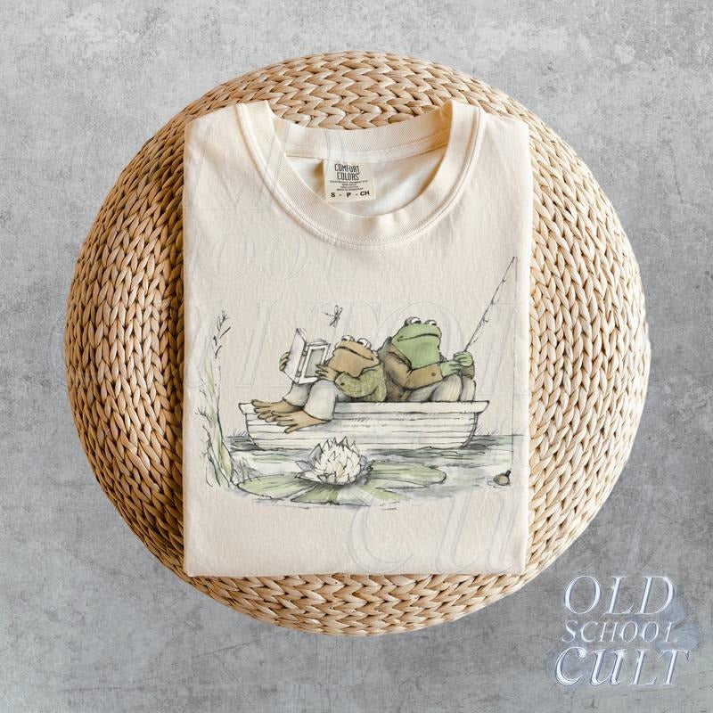 Frog 90s Vintage Shirt Retro Toad Nature Shirt 2000s Frog Book Lovers Shirt Vintage Oversize Cotton T-Shirts, Hoodie, Sweatshirt
