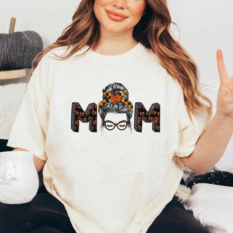 Halloween Mom Shirt  (COMFORT COLORS T-Shirt, CAUSAL SHIRT UNISEX, HALLOWEEN CLOTHING, GRAPHIC APPAREL) Hoodie Sweatshirt