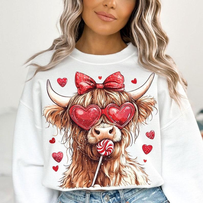 Highland Cow Sweatshirt, Valentine Coquette Sweatshirt, Valentine Heart Sweatshirt, Love Sweatshirt Shirt Hoodie