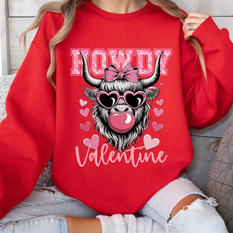 Howdy Valentine Sweatshirt, Valentine Highland Cow , Valentines Coquette , Valentines Day for Women, Trendy Valentines...