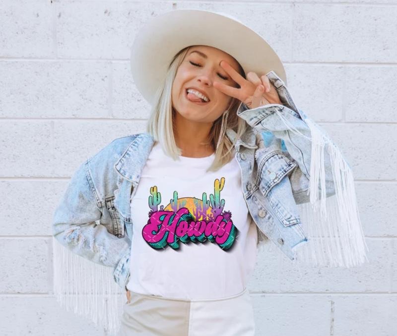 Howdy Western T Shirt, Country Sunset Graphic Tee, Retro Sublimation Shirt for Cowgirls, Boho Country Style Vintage...