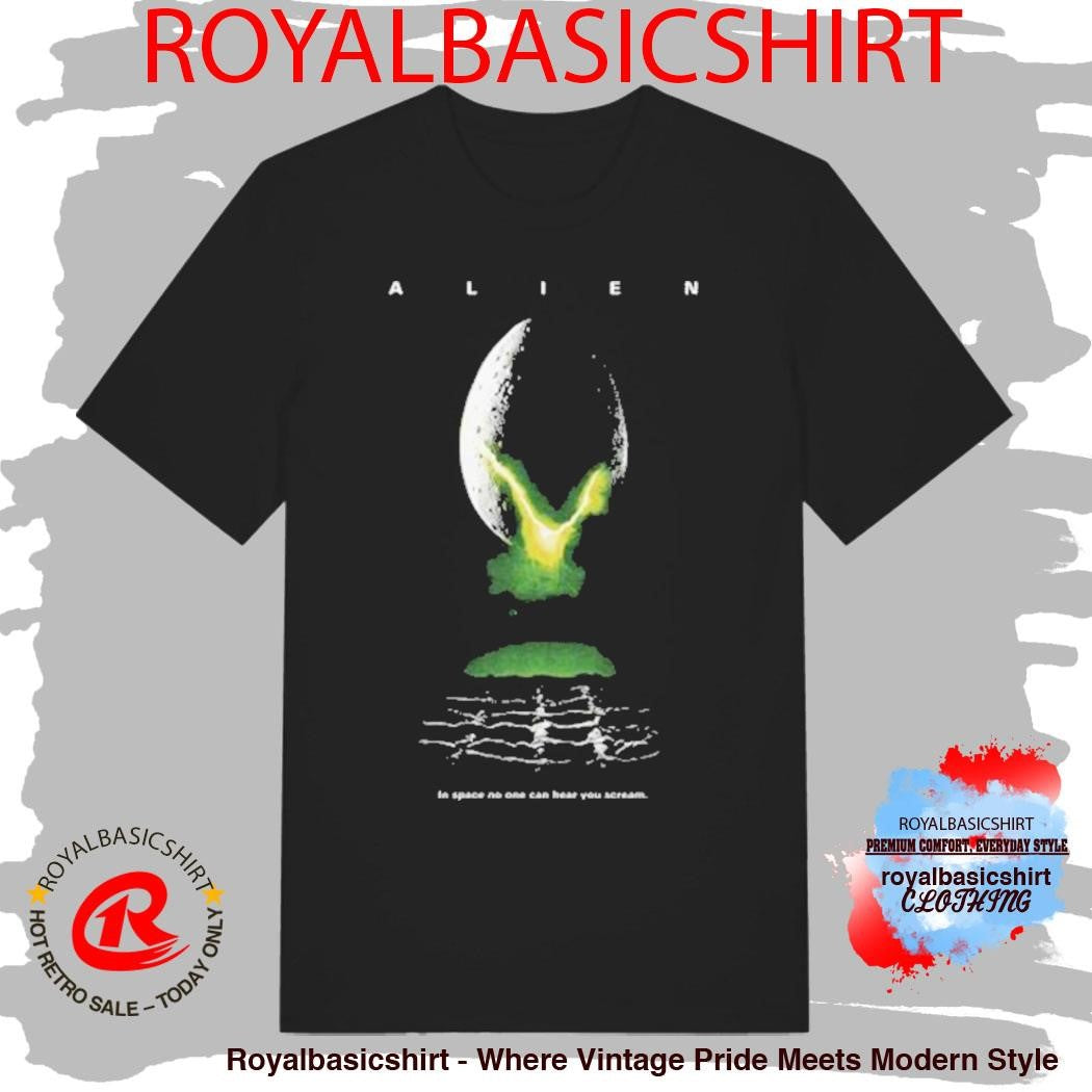 In Space No One Can Hear You Scream Alien Classic T-Shirt