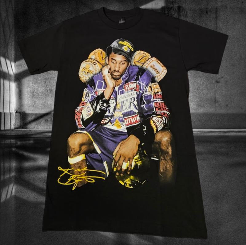 Kobe Bryant with championship rings graphic T-shirt S-3XL Menswear Top Underwear Tshirt Hoodie Sweatshirt | PrintMintTees.com