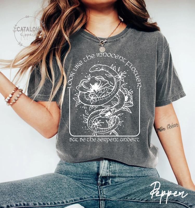 Lady Macbeth Serpent Be Serpent Macbeth Quote Shirt Shakespeare Shakespearean Theatre Literature T-Shirts, Hoodie, Sweatshirt