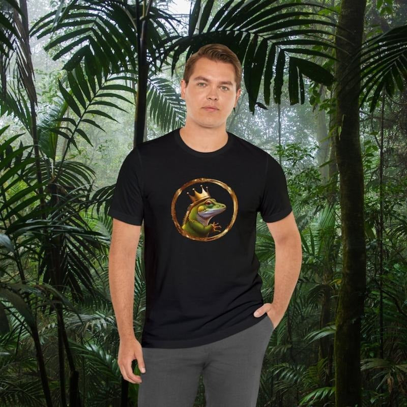 Lizard with Crown King Lizard T-shirt Goth Aesthetic AI Generated Unisex Jersey Short Sleeve Tee made in usa Hoodie...