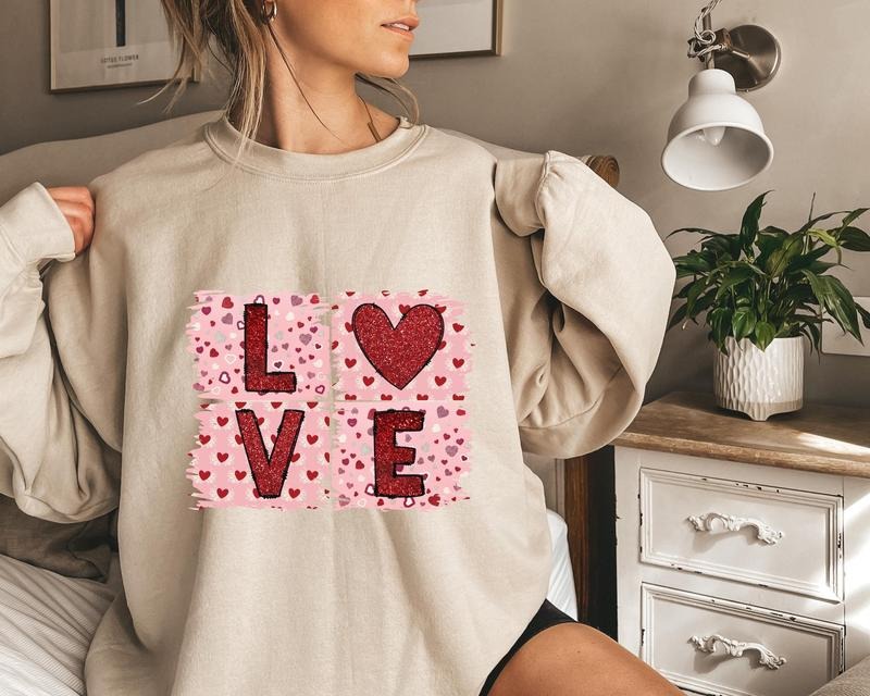 Love Sweatshirt, Love Valentines Sweatshirt, Retro Love Sweatshirt, Valentine's Day Sweatshirt, Valentines Day Gift ,...