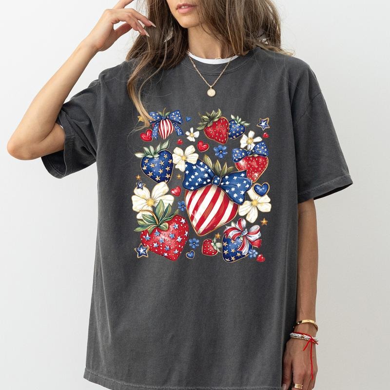 MAPTEES 4th of July Strawberry Comfort Colors Shirt, Coquette Strawberry T-shirt, Patriotic Strawberries Graphic Tee,...