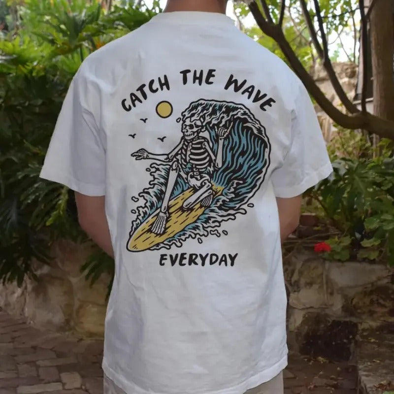 Men Chase The Wave Everyday Print T-shirt , T-Shirt For Unisex , Gift For Men , Gift For Women Menswear Top Tshirt Hoodie...