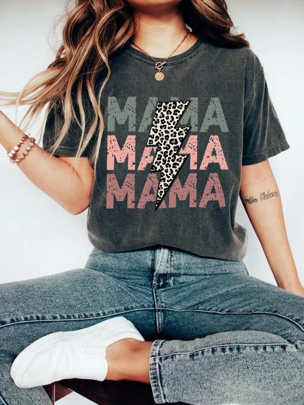 Mom Style Casual Retro Oversized T-Shirt - "Mama" Leopard Lightning Bolt Graphic Top Hoodie Sweatshirt | PrintMintTees.com