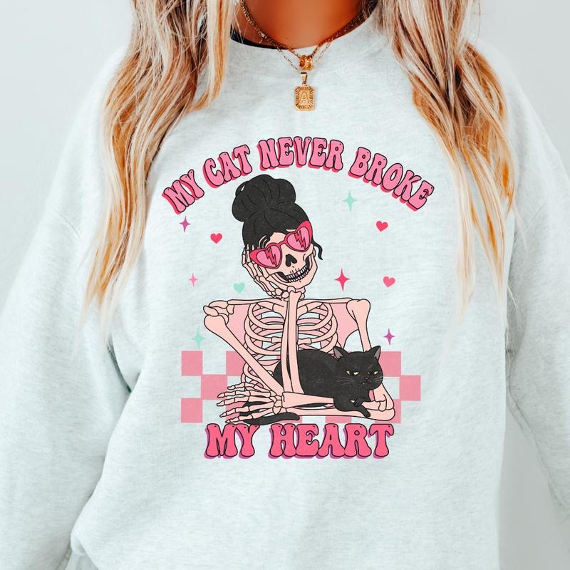 My Cat Never Broke my Heart CREWNECK (Crewneck Sweatshirt, Unisex Fit, Causal Sweatshirt for Christmas, Christmas Holiday...