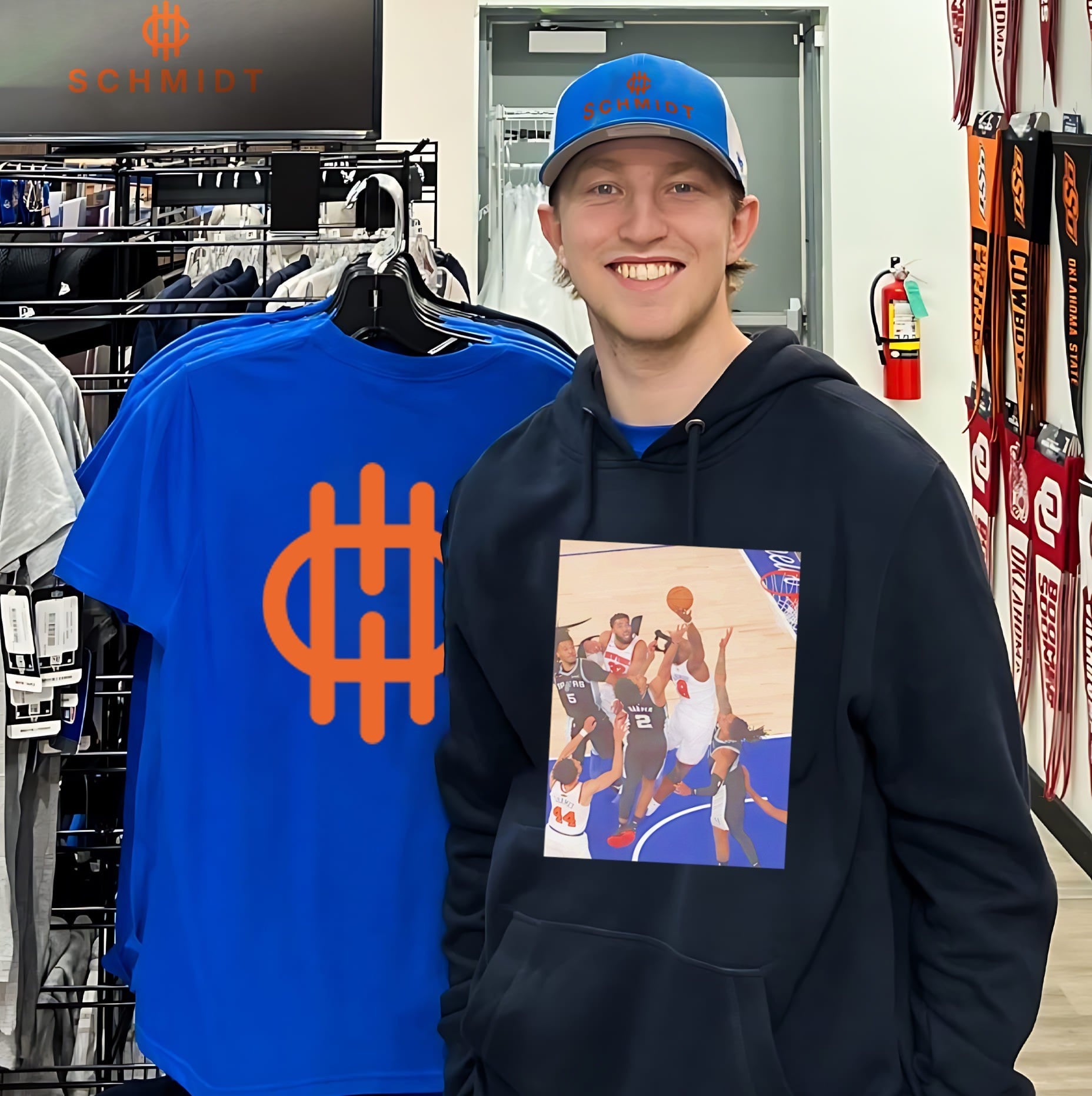 NY Knick vs San Antonio Spurs OG Anunoby the dunk shirt