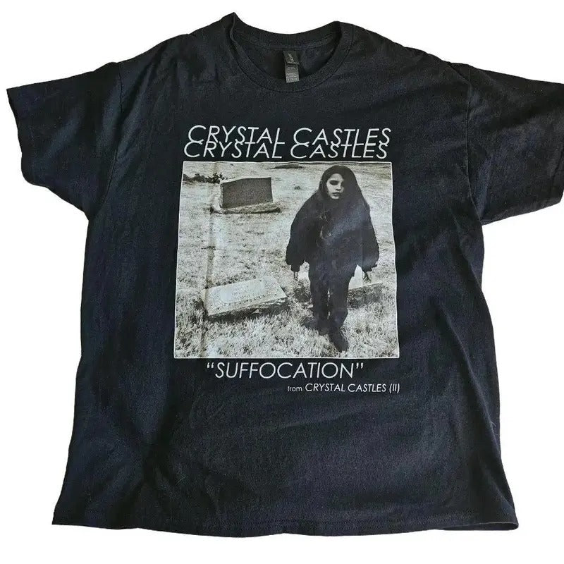 Official Alice Glass Crystal Castles Medium Tour Streetwear T-Shirt Cotton Fabric Hoodie Sweatshirt | PrintMintTees.com