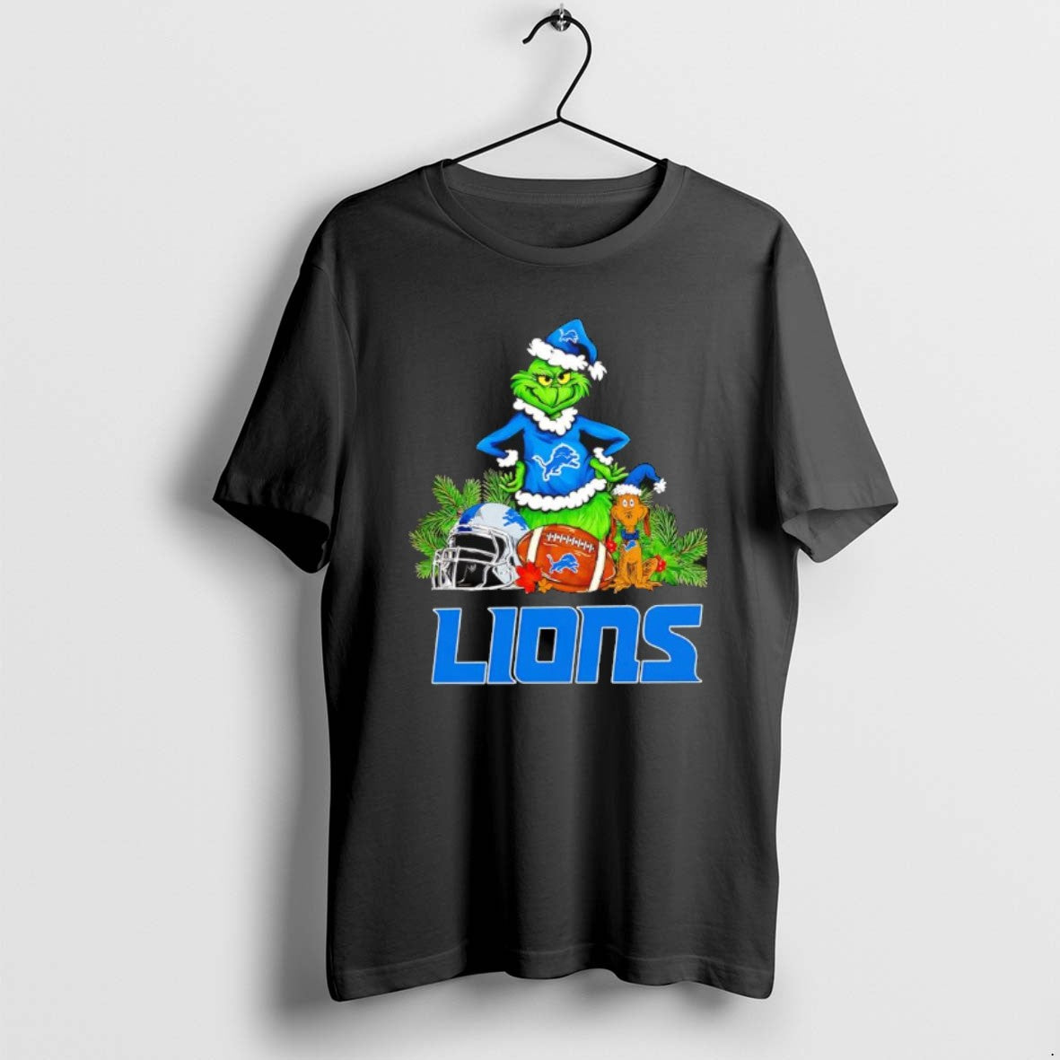 Official The Grinch And Max Detroit Lions Christmas Helmet Items T-Shirts, Hoodie, Sweatshirt | PrintMintTees.com