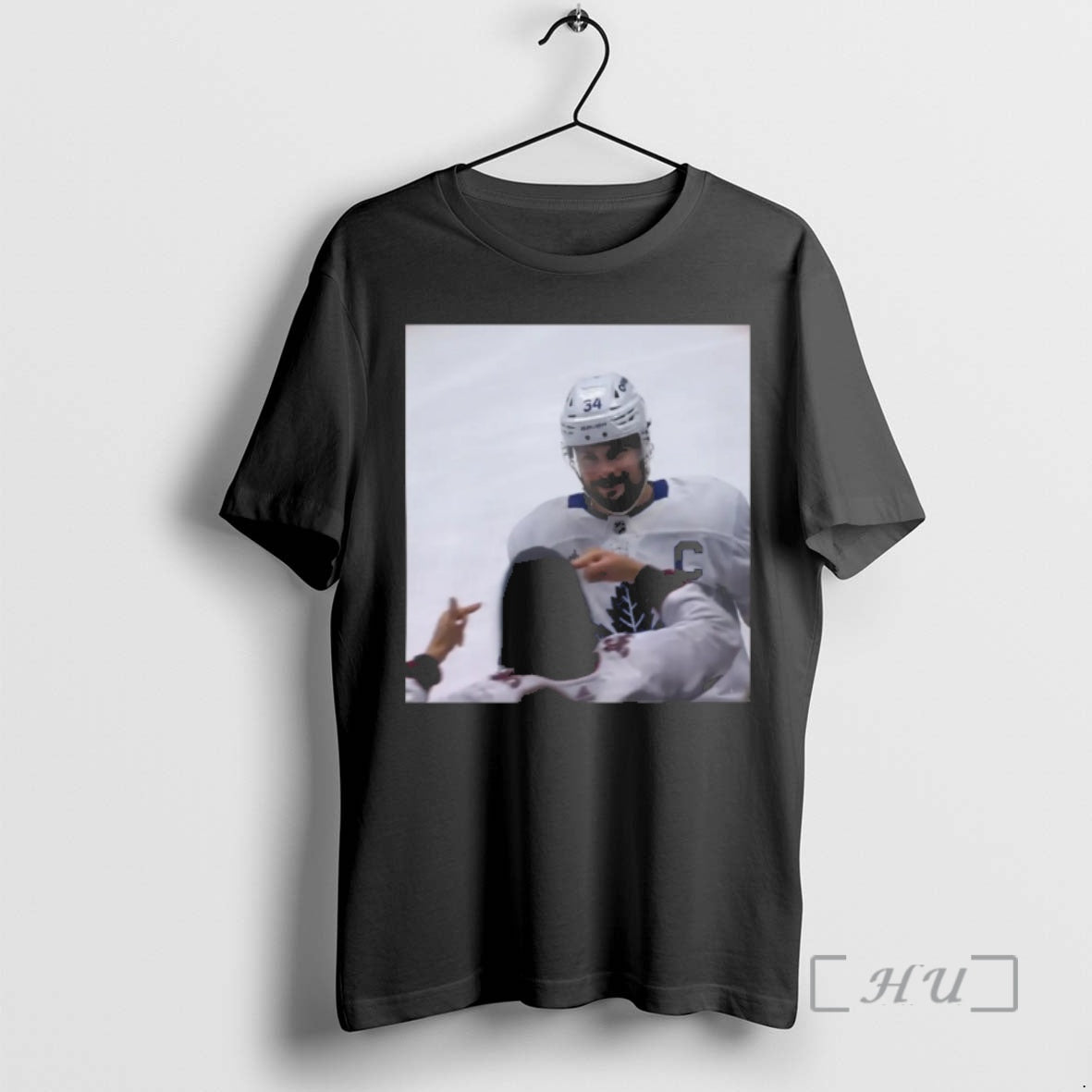 Officials Auston Matthews Smirks At The Avs Fans Premium T Shirts Sweater Hoodie 1 Sweatshirt | PrintMintTees.com