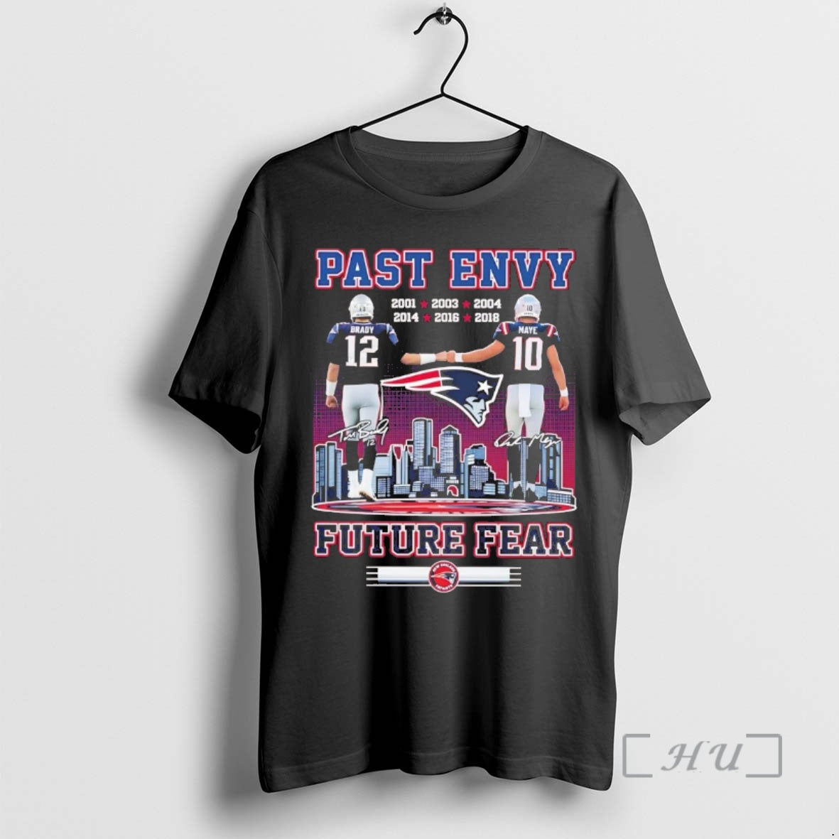 Officials Brady And Maye Past Envy Future Fear Chriast T-Shirts, Hoodie, Sweatshirt | PrintMintTees.com